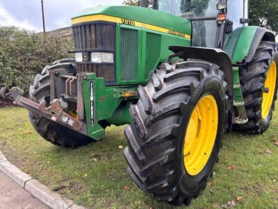 John Deere 7810