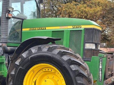 John Deere 7810