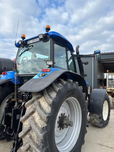 New Holland TM175
