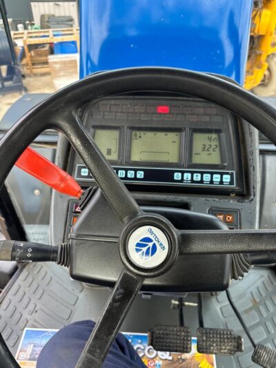 New Holland TM175