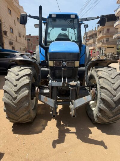 New Holland TM165