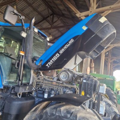 New Holland TM165