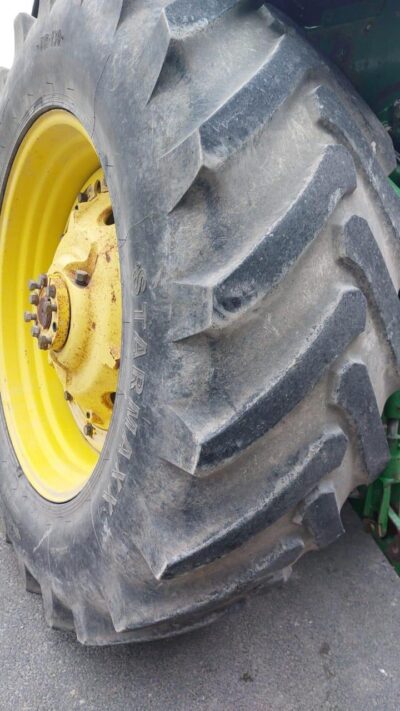 John Deere 7710