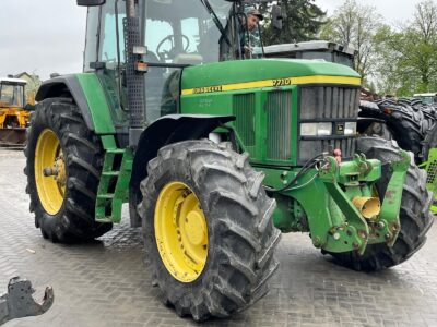 جون دير 7710