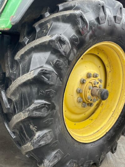 جون دير 7710