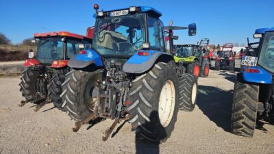 New Holland TM165