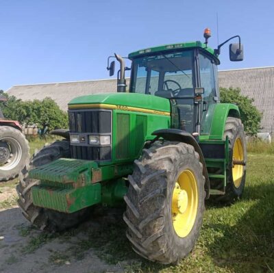 جون دير 7600