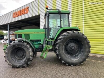 John Deere 7600