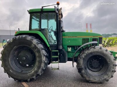 John Deere 7600