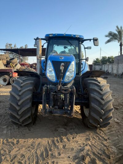 نيو هولاند T7030