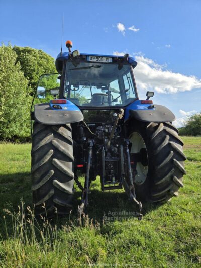 New Holland TM190