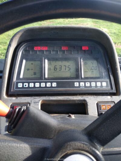 New Holland TM190