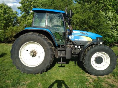 New Holland TM190